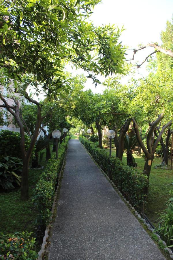 Il Giardino Degli Agrumi Caserta Buitenkant foto